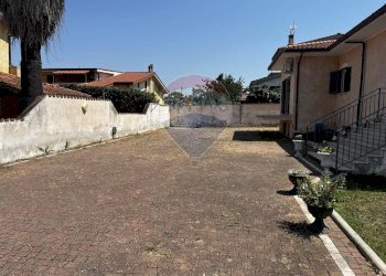 Terrazza - Casa semi indipendente viale piave
 
74, Ardea - foto 24