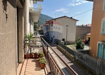 Balcone - Four-room apartment via don pezzotta 3, Ranzanico - photo 1