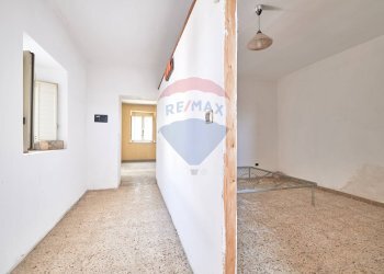 Hall / corridoio - Casa semi indipendente via sanguineto
 
32, Torrevecchia Teatina - foto 13