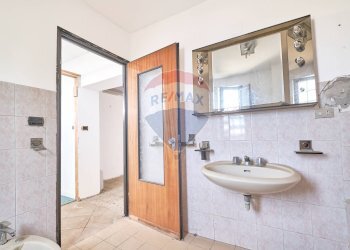 Bagno - Casa semi indipendente via sanguineto
 
32, Torrevecchia Teatina - foto 21