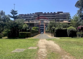 Edificio all\'aperto - Appartamento Via Delle Case Basse
 
195, Roma - foto 1