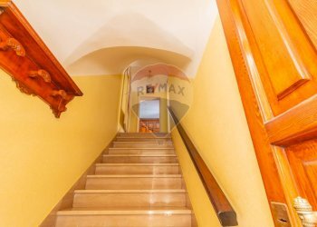 Scale - Bilocale Via Montebello
 
129, Ischia di Castro - foto 7