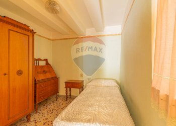 Camera / camera da letto - Bilocale Via Montebello
 
129, Ischia di Castro - foto 19