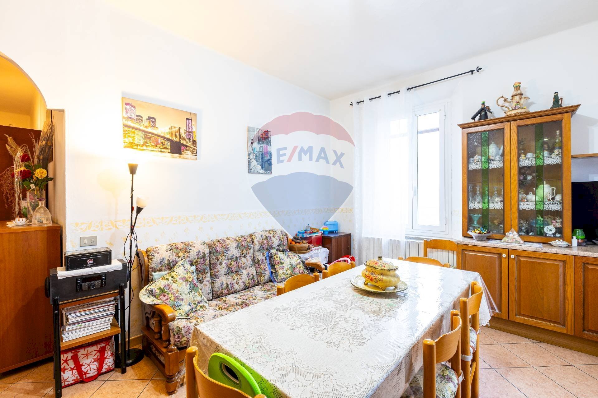 Sala da pranzo - Trilocale Via Roma
 
30, Soragna - foto 3