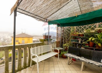 Balcone - Three-room apartment Via Roma
 
30, Soragna - photo 8