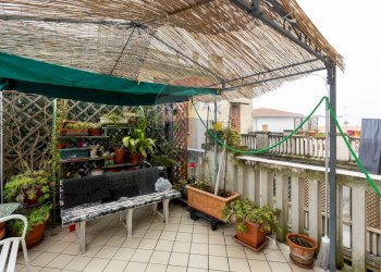 Terrazza - Three-room apartment Via Roma
 
30, Soragna - photo 10