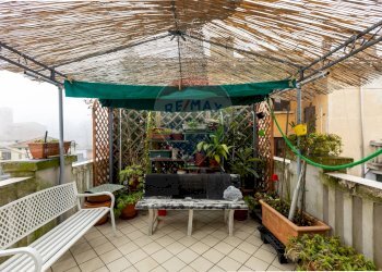 Terrazza - Three-room apartment Via Roma
 
30, Soragna - photo 11