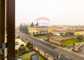 Edificio all\'aperto - Three-room apartment Via Roma
 
30, Soragna - photo 13