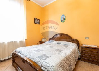 Camera / camera da letto - Three-room apartment Via Roma
 
30, Soragna - photo 19