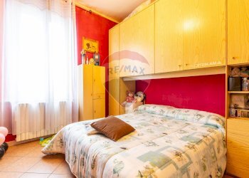 Camera / camera da letto - Three-room apartment Via Roma
 
30, Soragna - photo 26