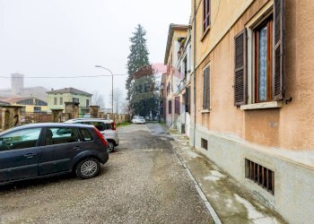 Edificio all\'aperto - Three-room apartment Via Roma
 
30, Soragna - photo 33