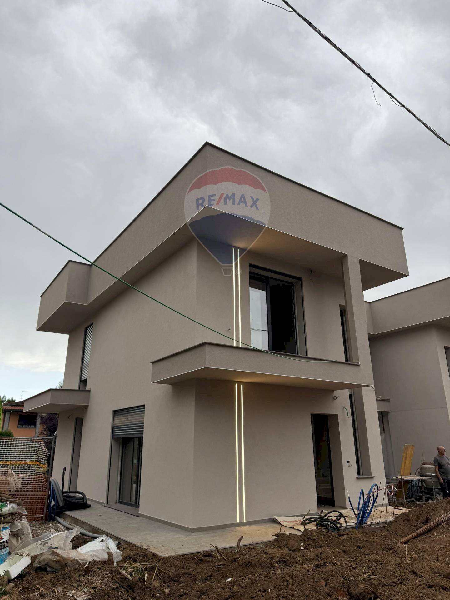 esterno - Villa a Schiera VIA FRATELLI DI DIO, Busto Arsizio - foto 2