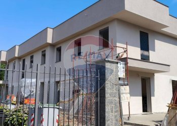 esterno - Villa a Schiera VIA FRATELLI DI DIO, Busto Arsizio - foto 6