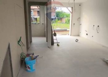 Stanza vuota - Villa a Schiera VIA FRATELLI DI DIO, Busto Arsizio - foto 12