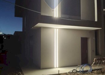 esterno sera - Villa a Schiera VIA FRATELLI DI DIO, Busto Arsizio - foto 24