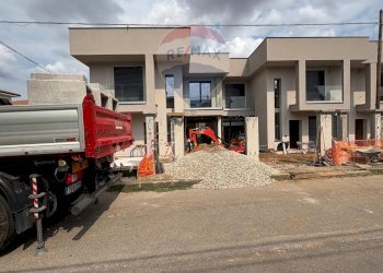 esterno - Villa a Schiera VIA FRATELLI DI DIO, Busto Arsizio - foto 27