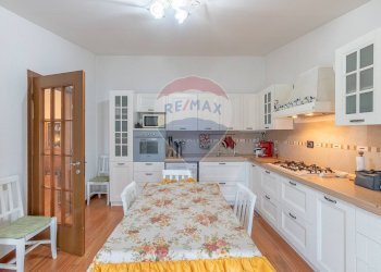 Cucina - Trilocale Via Trincea delle Frasche, Fiumicino - foto 4