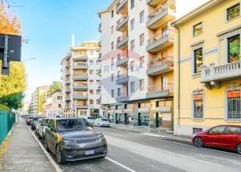 Edificio all\'aperto - Trilocale mameli
 
22, Busto Arsizio - foto 5