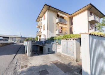 Foto 21 - Three-room apartment VIA CALVISANO
 
23, Leno - photo 21