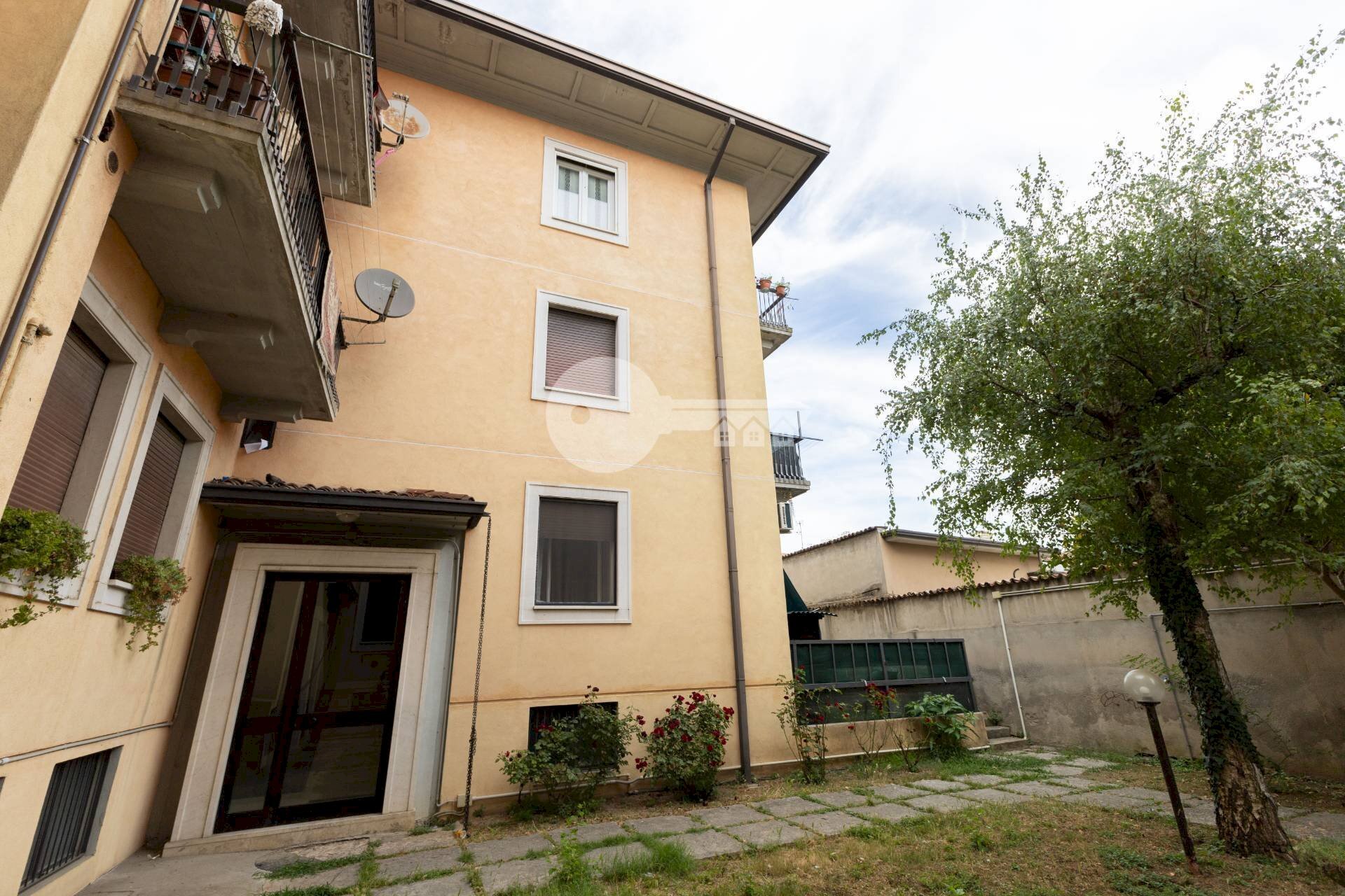 Foto 1 - Three-room apartment Via Garibaldi
 
60, Ghedi - photo 1