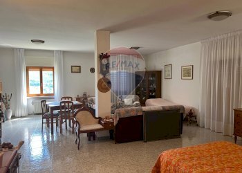 Sala da pranzo - Casa indipendente via Vicoletto santa Margherita
 
1, Castelmauro - foto 2