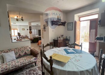 Sala da pranzo - Casa indipendente via Vicoletto santa Margherita
 
1, Castelmauro - foto 23