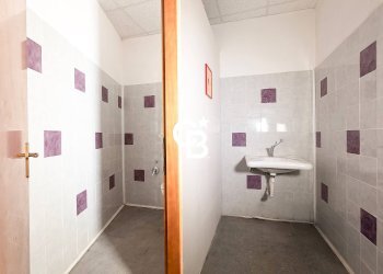 Foto 11 - Locale Commerciale Viale Fiume, Viterbo - foto 11