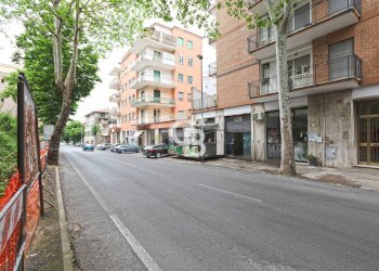 Foto 12 - Locale Commerciale Viale Fiume, Viterbo - foto 12