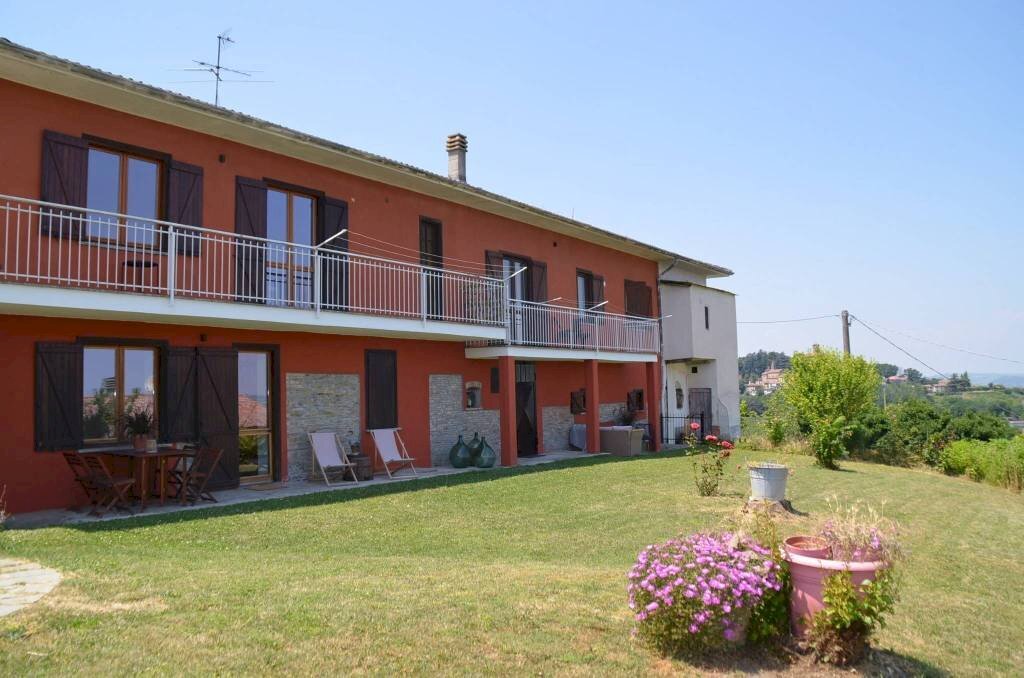 Facciata - Rustico Frazione Bruciati, Calamandrana - foto 1