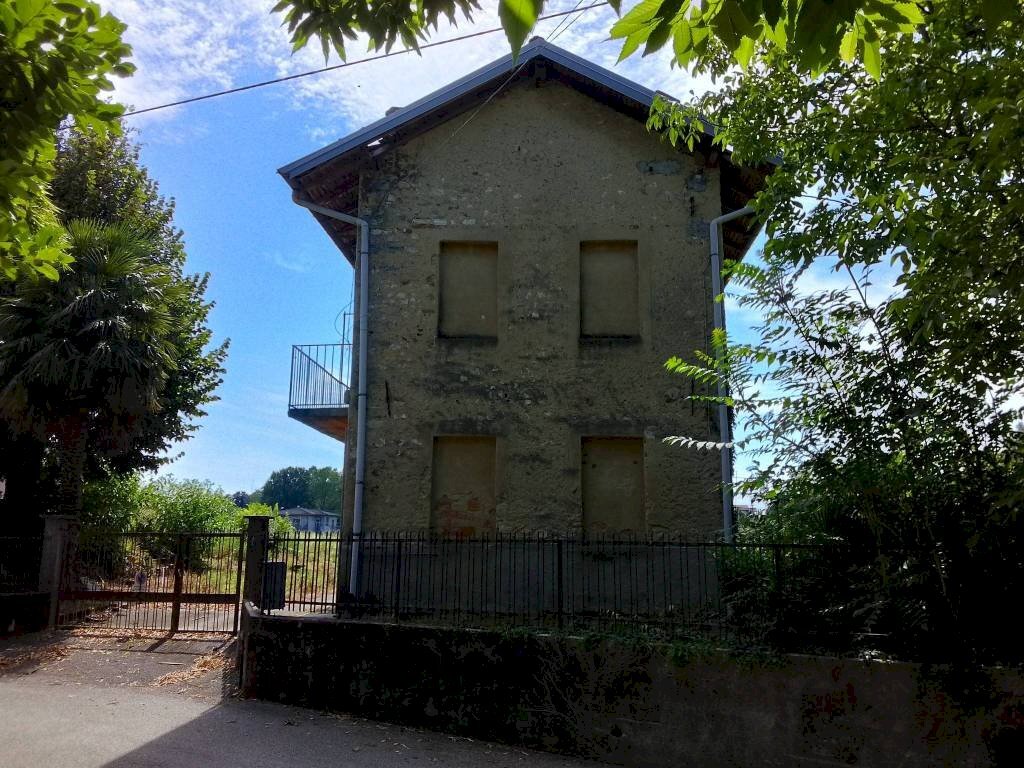 Facciata - Rustic via Dante Alighieri, Biandronno - photo 3