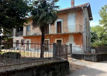 Facciata - Rustic via Dante Alighieri, Biandronno - photo 1