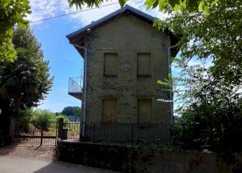 Facciata - Rustic via Dante Alighieri, Biandronno - photo 3