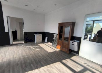 Interno non residenziale - Negozio vicolo C. Danna, 1B, Mondovì - foto 6
