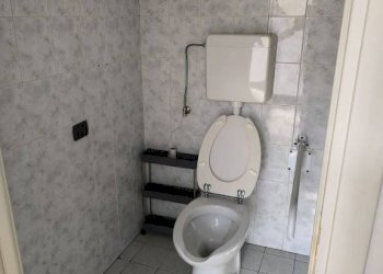 Bagno - Negozio vicolo C. Danna, 1B, Mondovì - foto 10