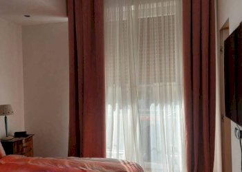 Camera da letto - Quadrilocale via Domenico Chiodo, Genova (zona Castelletto) - foto 4