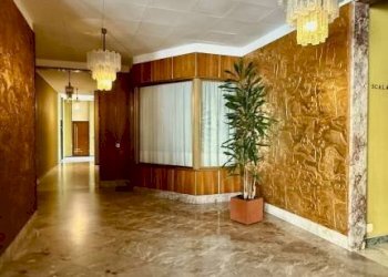 Interno palazzo - Ufficio via Antonio Gramsci, 21, Biella - foto 4