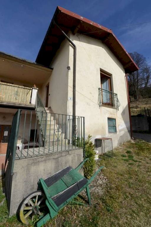 Facciata - Rustico via Cascinale Ronco, 2, Cocquio-Trevisago - foto 3