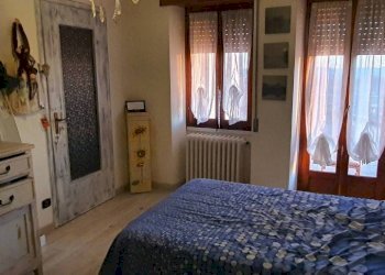 Camera da letto - Rustico via Cascinale Ronco, 2, Cocquio-Trevisago - foto 24