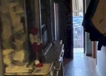 Corridoio - Rustico via Cascinale Ronco, 2, Cocquio-Trevisago - foto 36