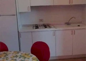 Cucina - Bilocale via Valle della Luna 24, Stintino - foto 5