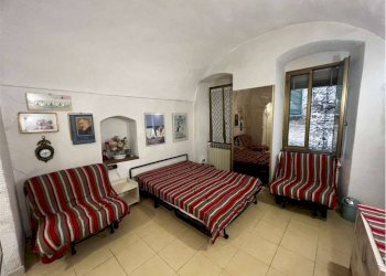 Camera da letto - Two-room apartment Sanremo - photo 5
