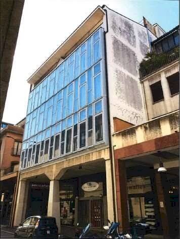 Facciata - Office via Mazzini, 5, Varese - photo 1