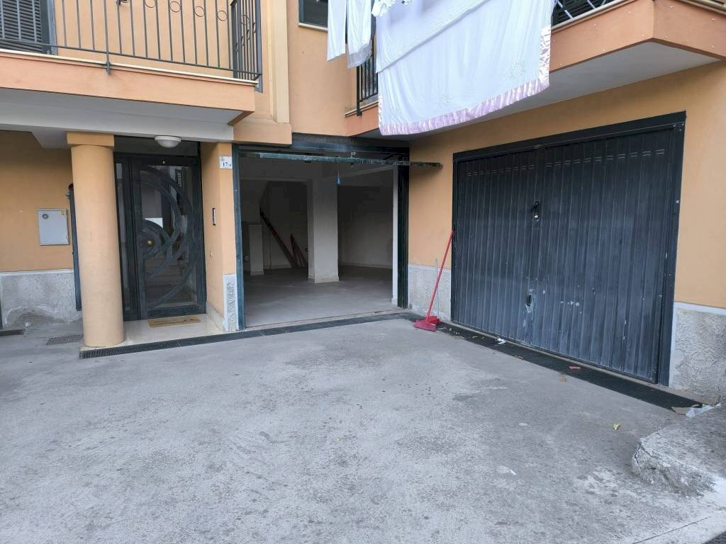 Box via Nino Bixio, Baronissi - photo 1