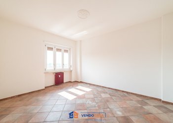 Two-room apartment Carmagnola - photo 1