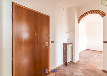 Two-room apartment Carmagnola - photo 2