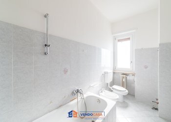 Two-room apartment Carmagnola - photo 12
