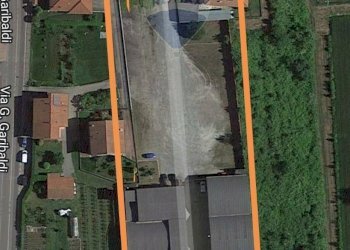 Capannone Corso Avilianum, 52 
 Vigliano Biellese, Vigliano Biellese - foto 1