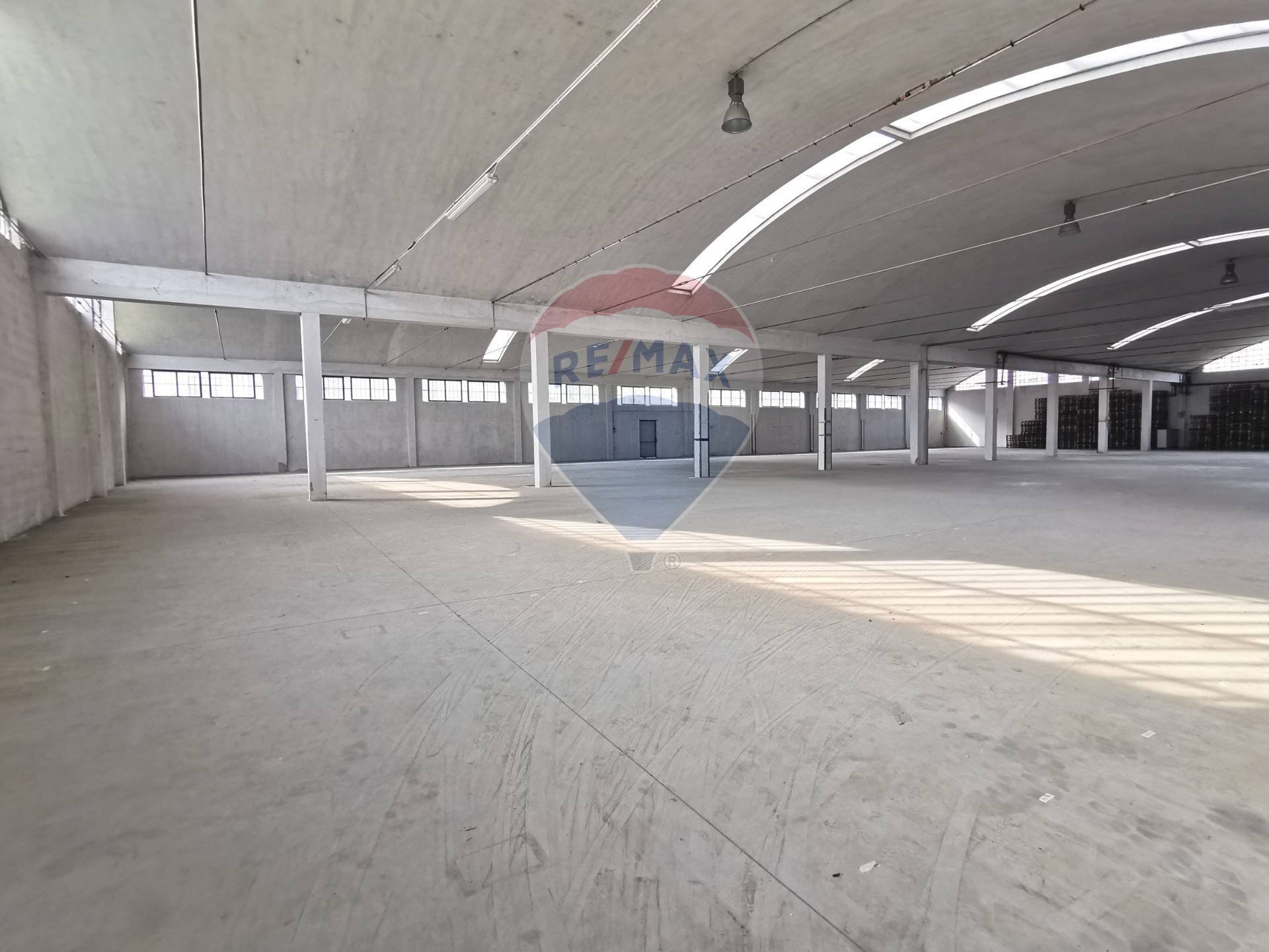 Capannone Corso Avilianum, 52 
 Vigliano Biellese, Vigliano Biellese - foto 1
