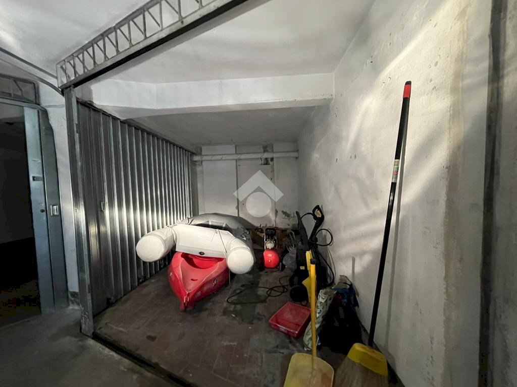 Box box Via Amerigo Vespucci, Genova (neighborhood Pegli) - photo 2