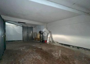 Box Via Amerigo Vespucci, Genova (zona Pegli) - foto 12